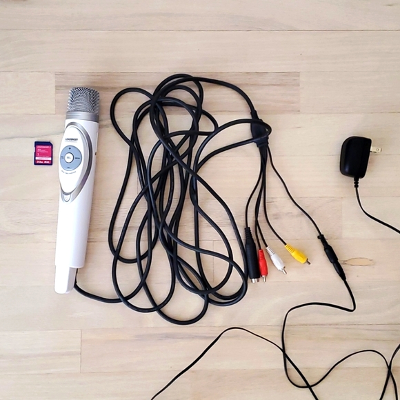 leadsinger Other - EUC Enter Tech Leadsinger LS-K2 music video karaoke microphone, plugs into TV